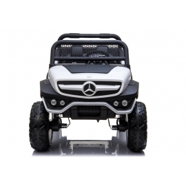 MERCEDES UNIMOG 12V 4x4 con MP4