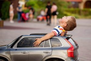 Cómo elegir el color del coche eléctrico infantil