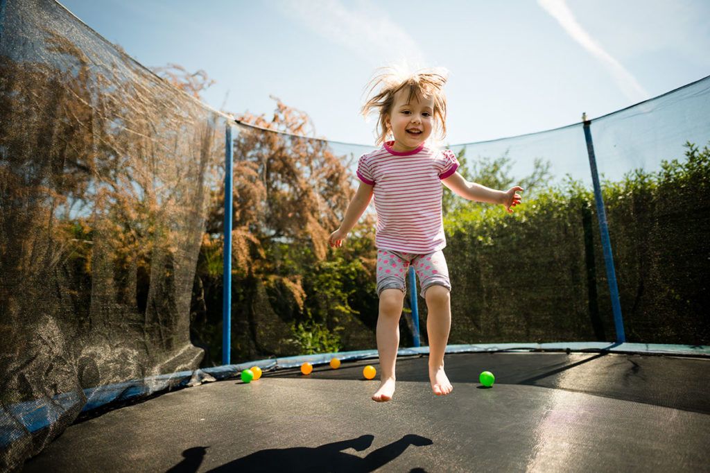 Saltarín para niños: desde cuándo usarlo y si es seguro